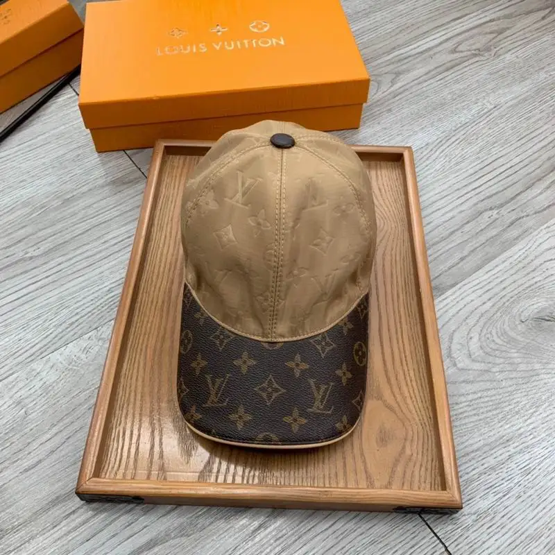 LV Cap 78 (6)